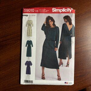 Simplicity Easy to Sew Pattern S9010 H5 for Misses' Dresses